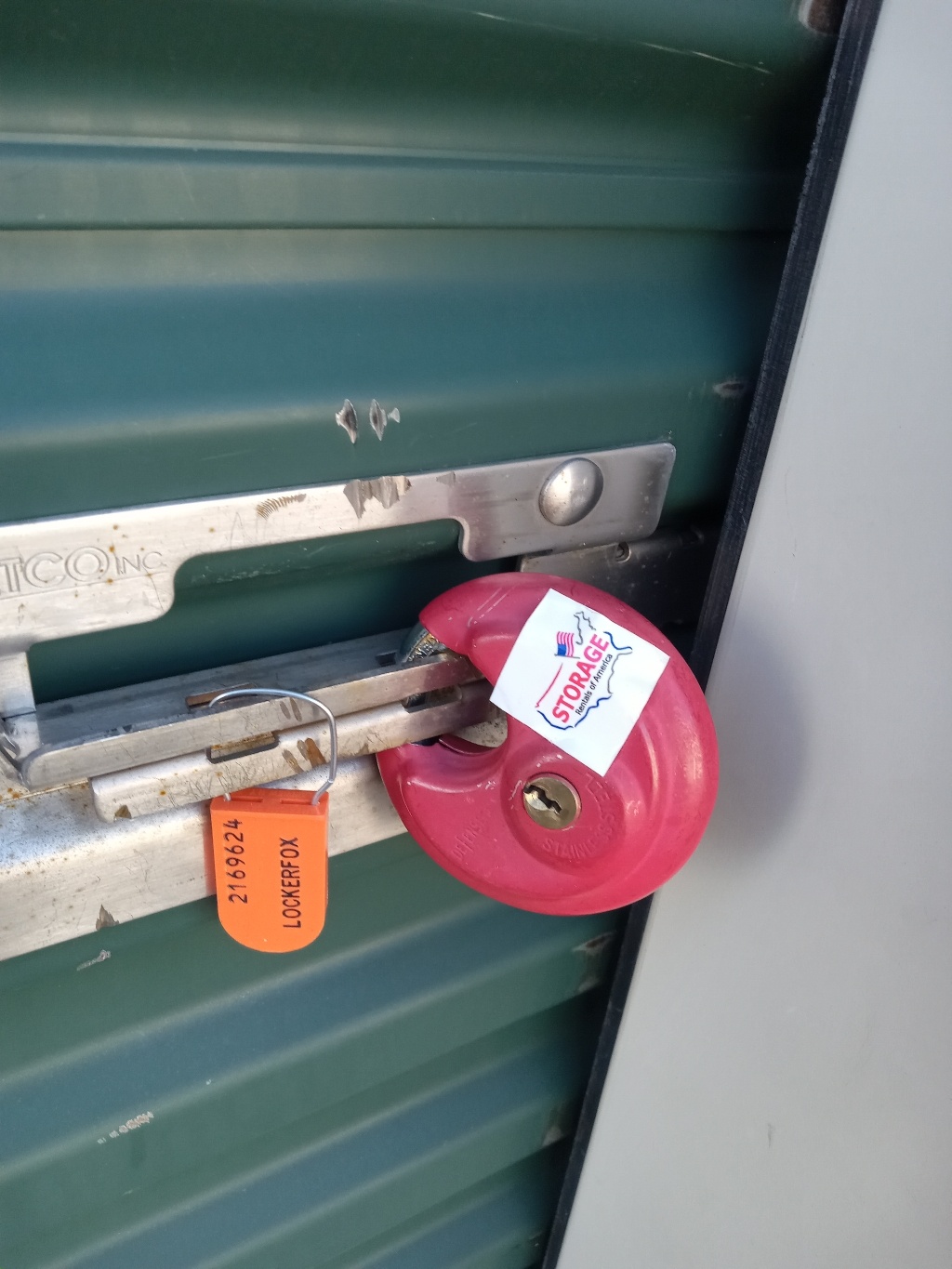 Online Storage Auction in Meriden, Connecticut