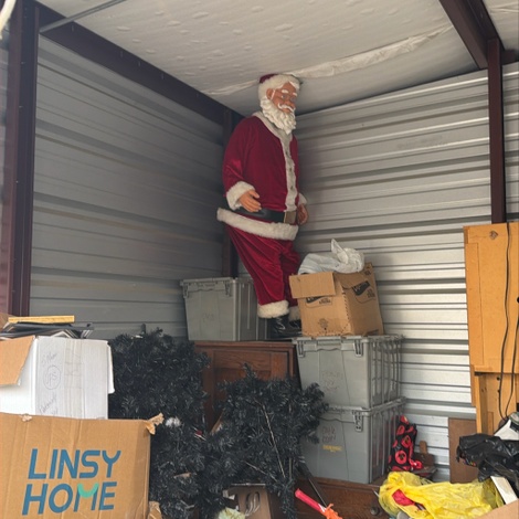 Storage unit 10 x 10 — Madisonville Self Storage