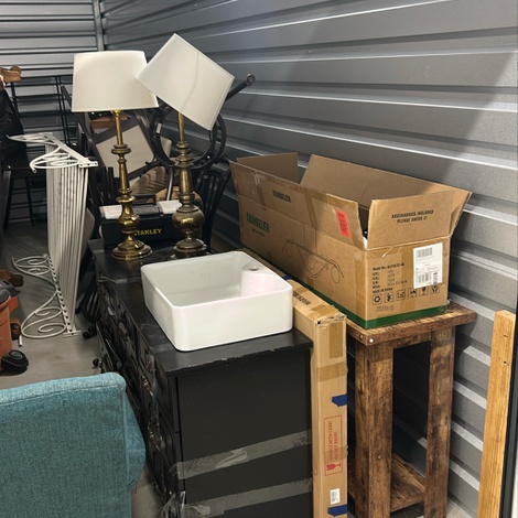 Storage unit 10 x 20 at Store Space