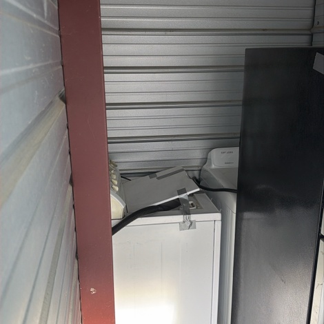 Storage unit 5 x 10 — Madisonville Self Storage