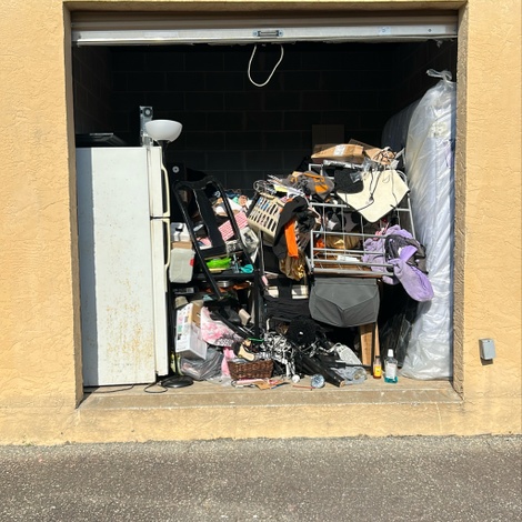 Storage unit 10 x 10 — Store Space