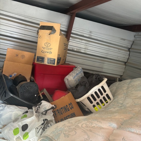 Storage unit 10 x 10 — UHaul Moving & Storage of 48 & Vin