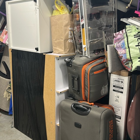 Storage unit 10 x 20 — Store Space