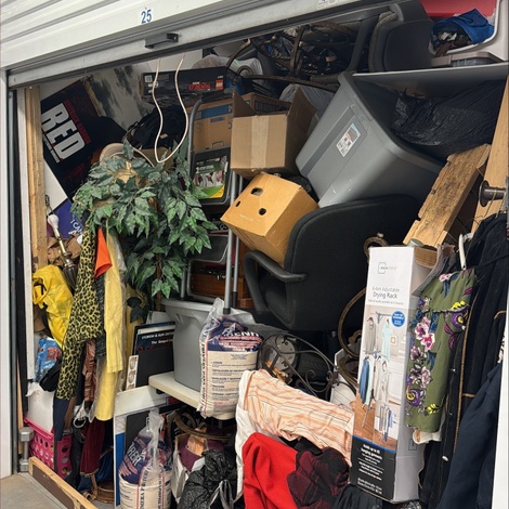 Storage unit 10 x 10 at StorMark Self Storage - L014