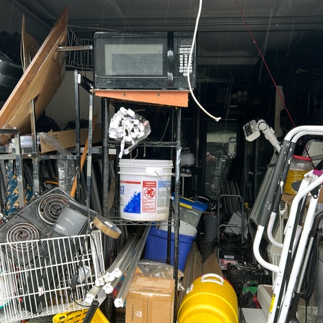 Storage unit 10 x 20 — Store Space