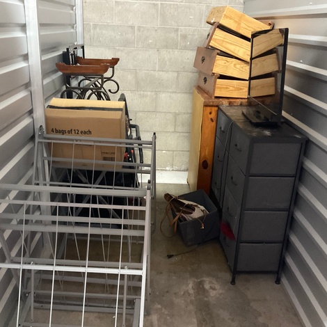 Illinois Storage Auctions Online | Bid Today with Lockerfox