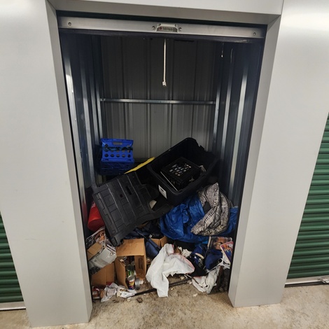 Storage unit 5 x 5 at Extra Space Concord