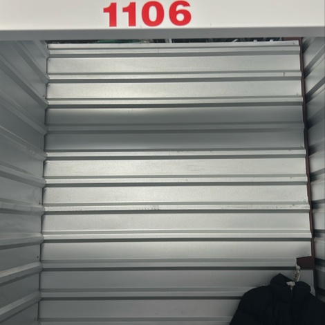 Storage unit 5 x 5 at Store Space