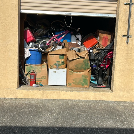 Storage unit 10 x 20 — Store Space