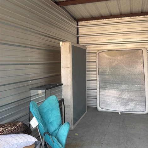 Storage unit 10 x 20 — Madisonville Self Storage