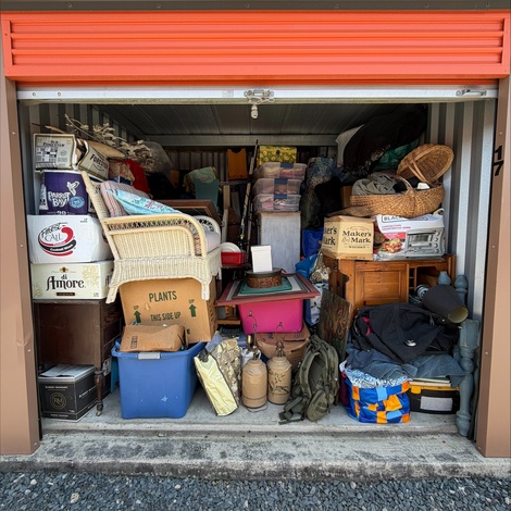 Storage unit 10 x 10 — RT24 Self Storage