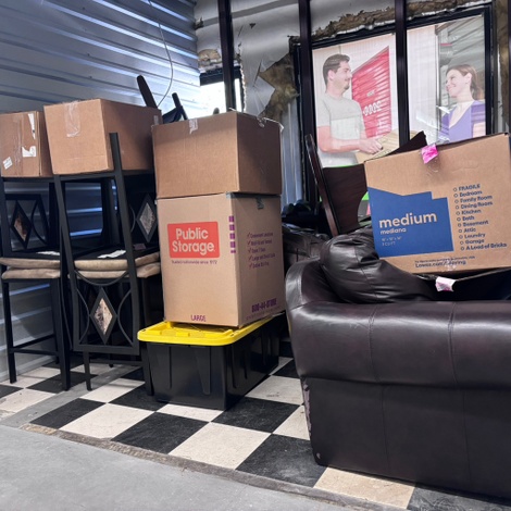 Storage unit 10 x 10 — U-Haul Moving & Storage of Lilburn