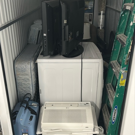Storage unit 5 x 10 at Store Space