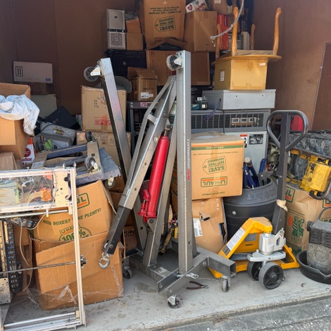 Storage unit 10 x 10 at Macho Self Storage - Irving